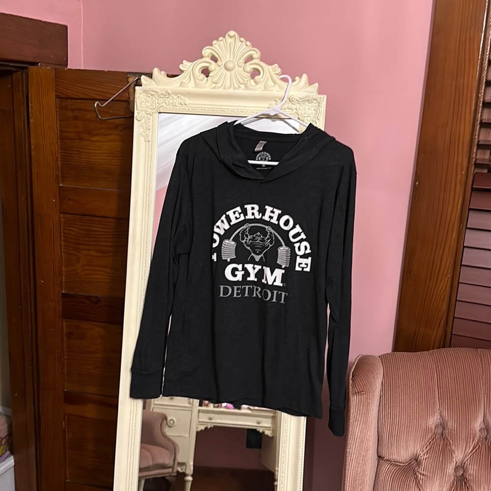 Like NEW Powerhouse light sweatshirt Sz S
